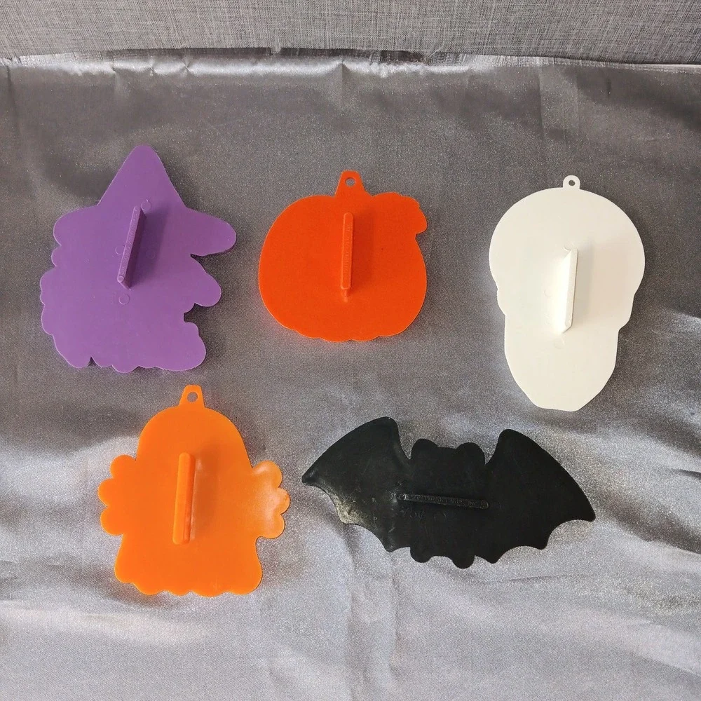 Hallmark Vintage Halloween Cookie Cutters Set 5 Witch Pumpkin Ghost Bat Skull